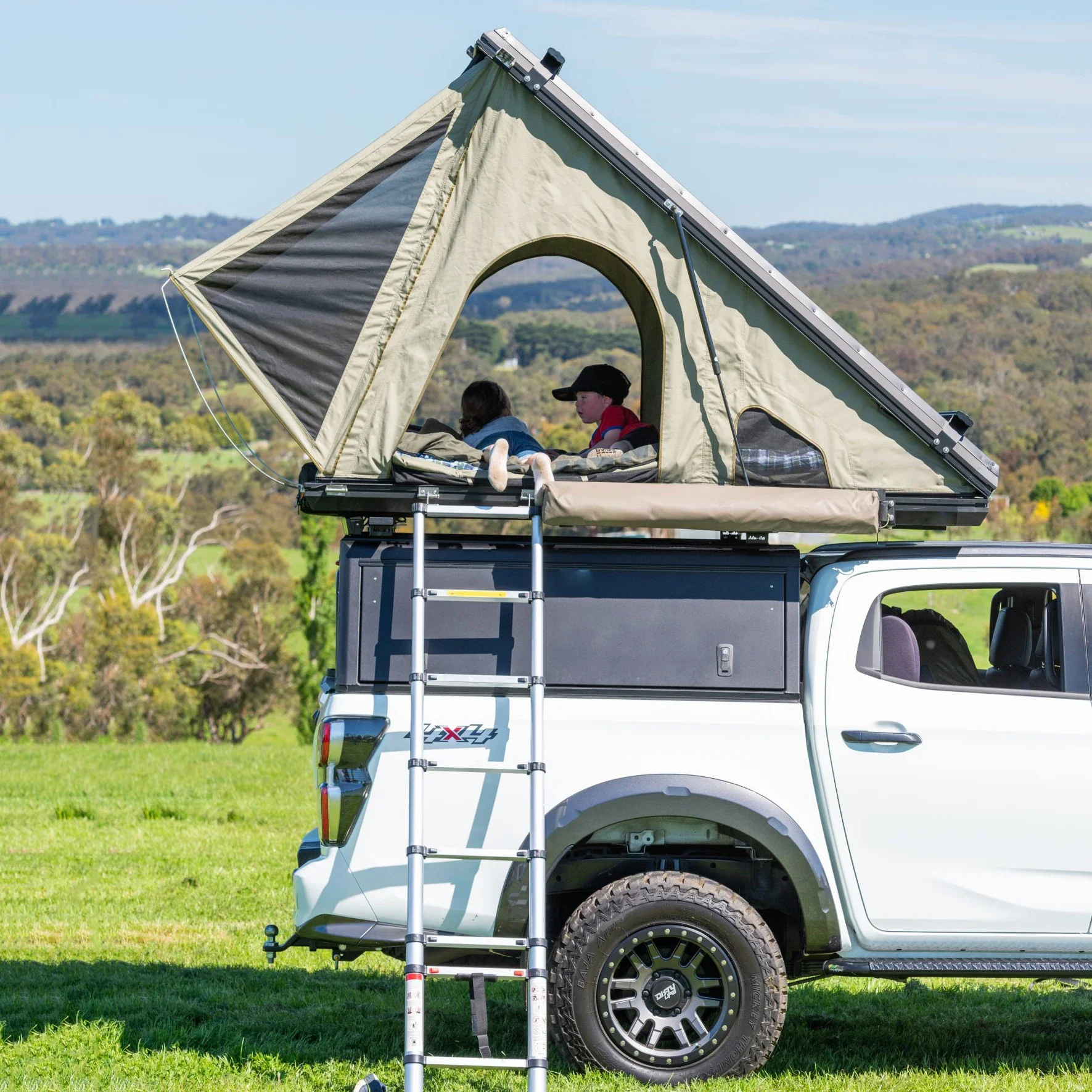 2023 Hot selling 2 3 Persons S - Roof Top Tent Soft Shell 3 Person review and price