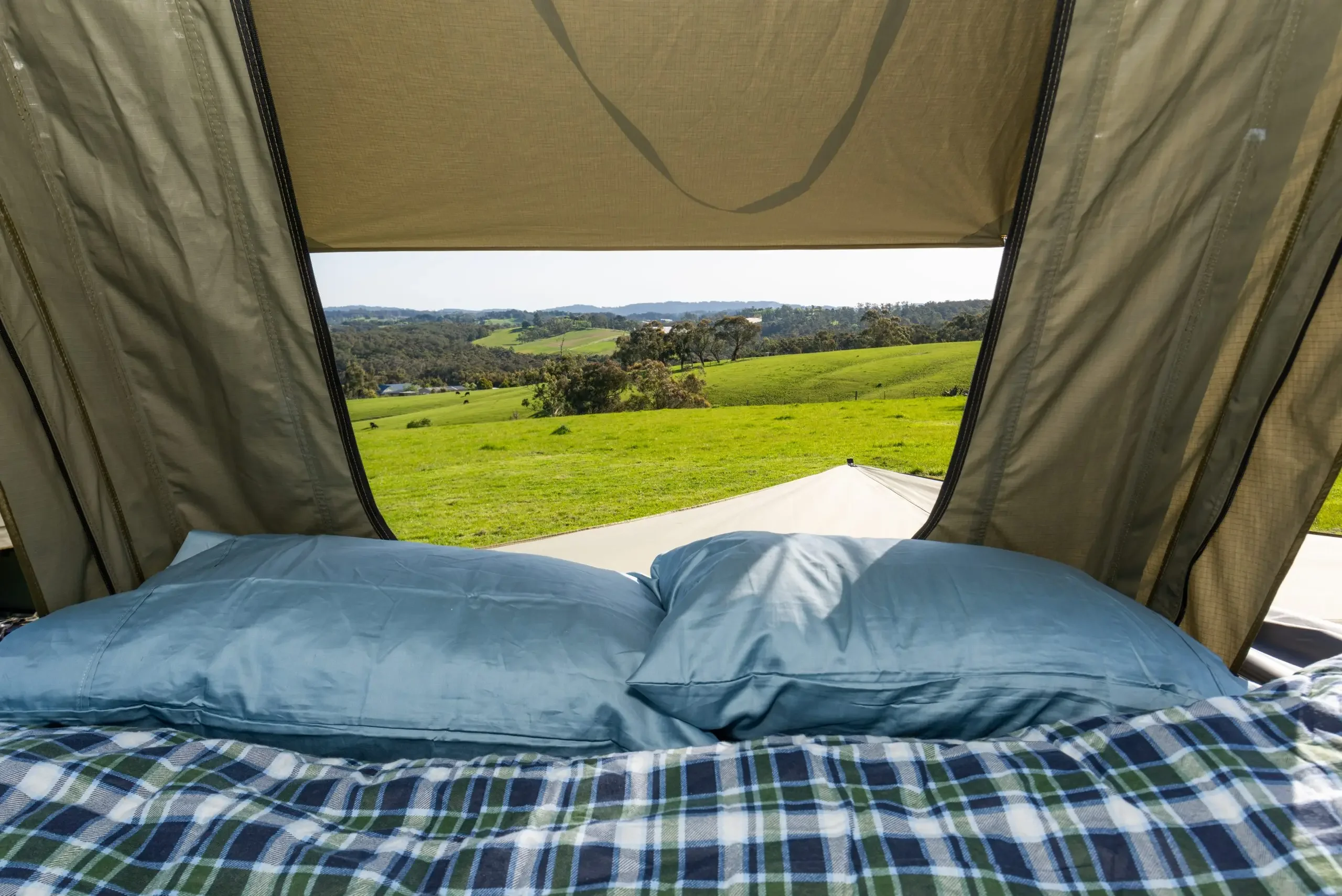 2023 Hot selling 2 3 Persons S - Roof Top Tent Soft Shell 3 Person review and price